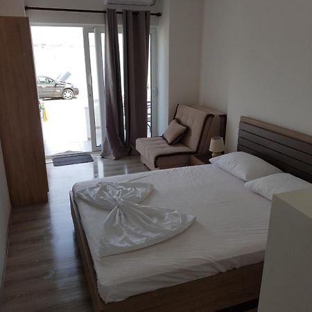 Avdiu Apartment Улцинь Екстер'єр фото