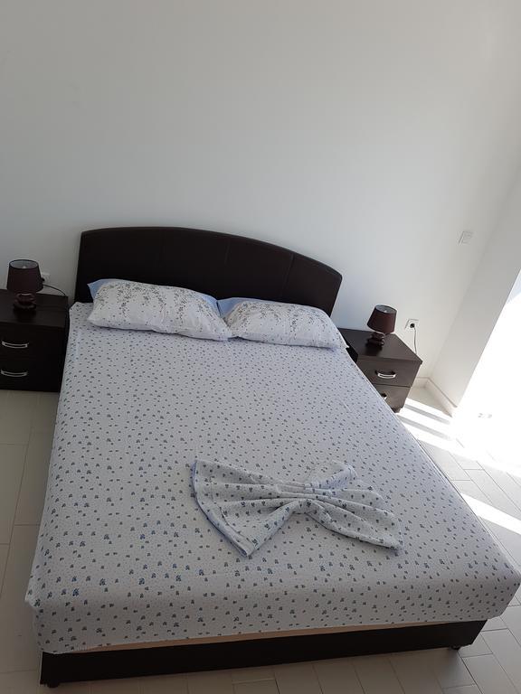 Avdiu Apartment Улцинь Екстер'єр фото