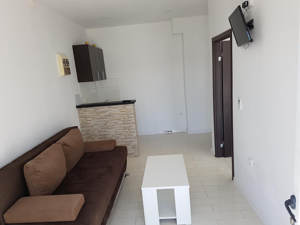 Avdiu Apartment Улцинь Екстер'єр фото
