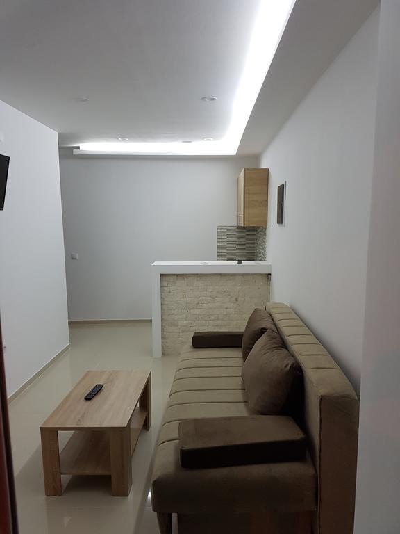 Avdiu Apartment Улцинь Екстер'єр фото